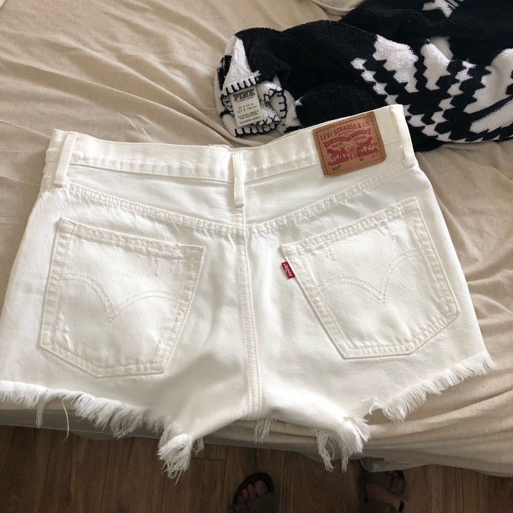 Levis short!